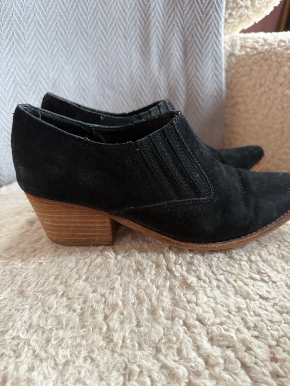 Jeffrey Campbell Black Suede Pointed Ankle Booties - Picture 4 of 7